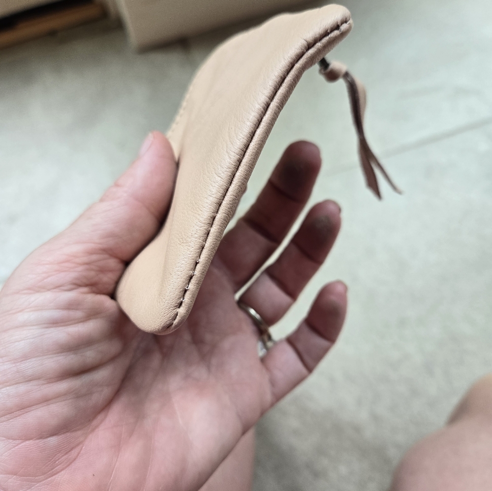 Wander Les Essentiels Blush Leather Wallet - Picture 11 of 13